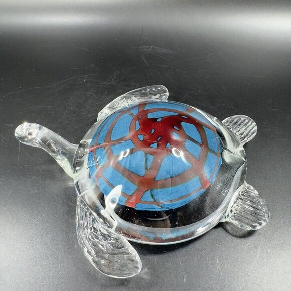 Art Glass Turtle Glass Paperweight Figurine Clear Edges Blue Red Center Glass - Picture 13 of 16